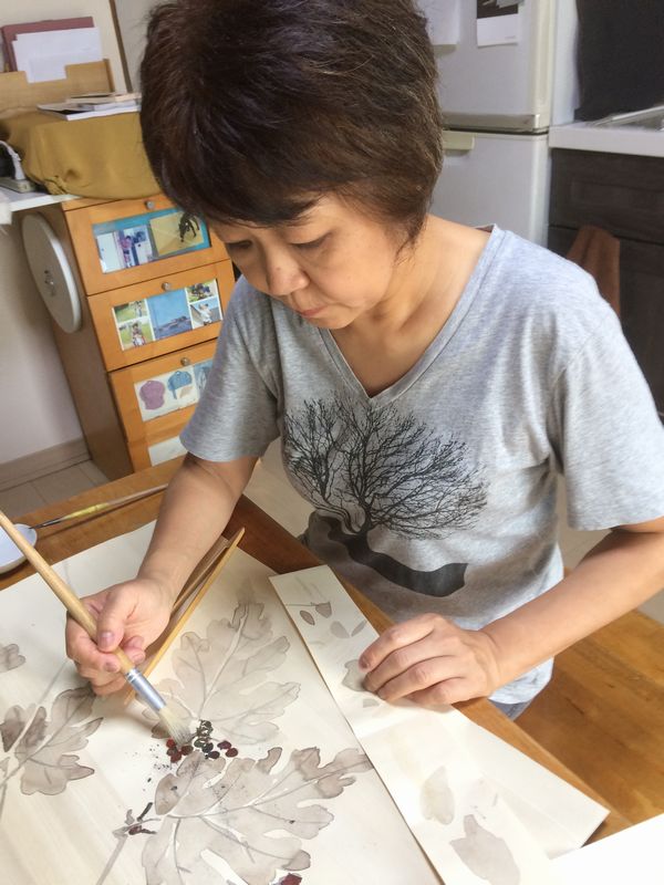 襖絵師・島田さん。10月10日から開催される「共晶点」にも作品を出品しています。