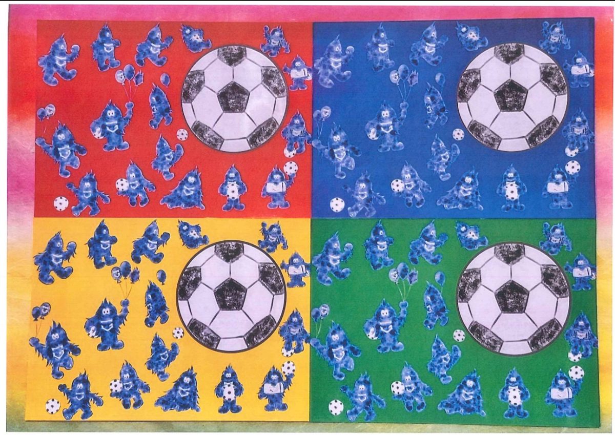 ”夢の中でモフレムが仲間と風船を持って楽しくサッカーをしている絵です”
