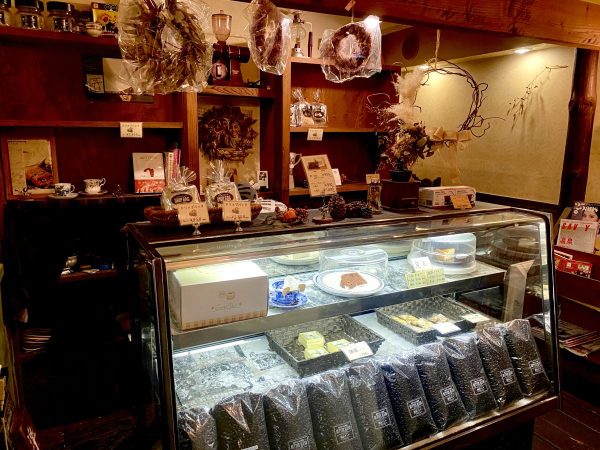 スイーツのショーケース