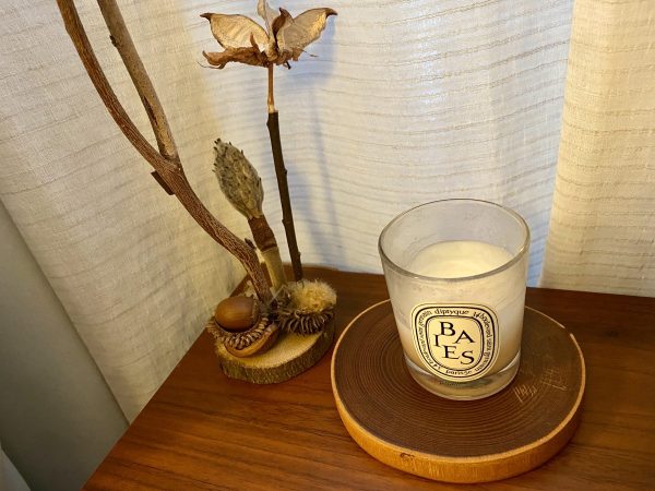 コースターをキャンドル台に