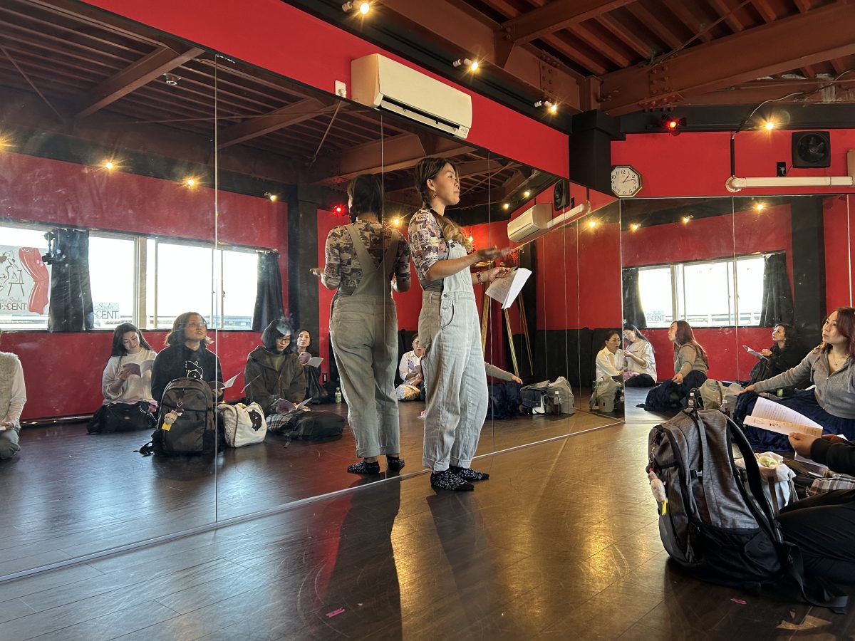 美容院のオーナーさんでもあり ポールダンスの先生でもある まさに２刀流のsi-na先生 @ダンススタジオクレセント