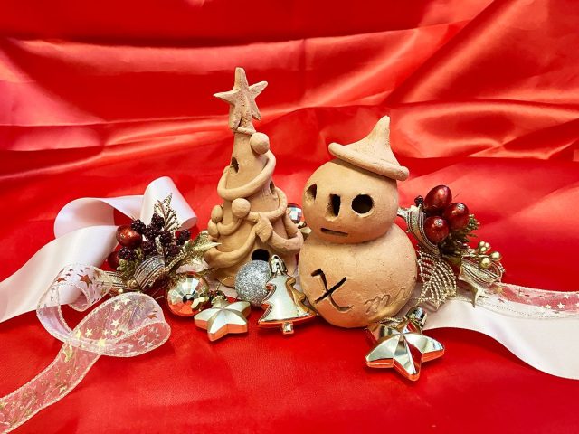 【高槻市】11月24日（月・祝）、安満遺跡公園で＜土器つくりシリーズ＞「クリスマスツリーやサンタさんをつくろう」開催！