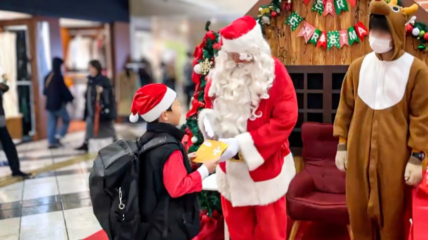 【豊中市】サンタさんからプレゼントをもらえた！せんちゅうパルのクリスマスKidsスタンプラリー