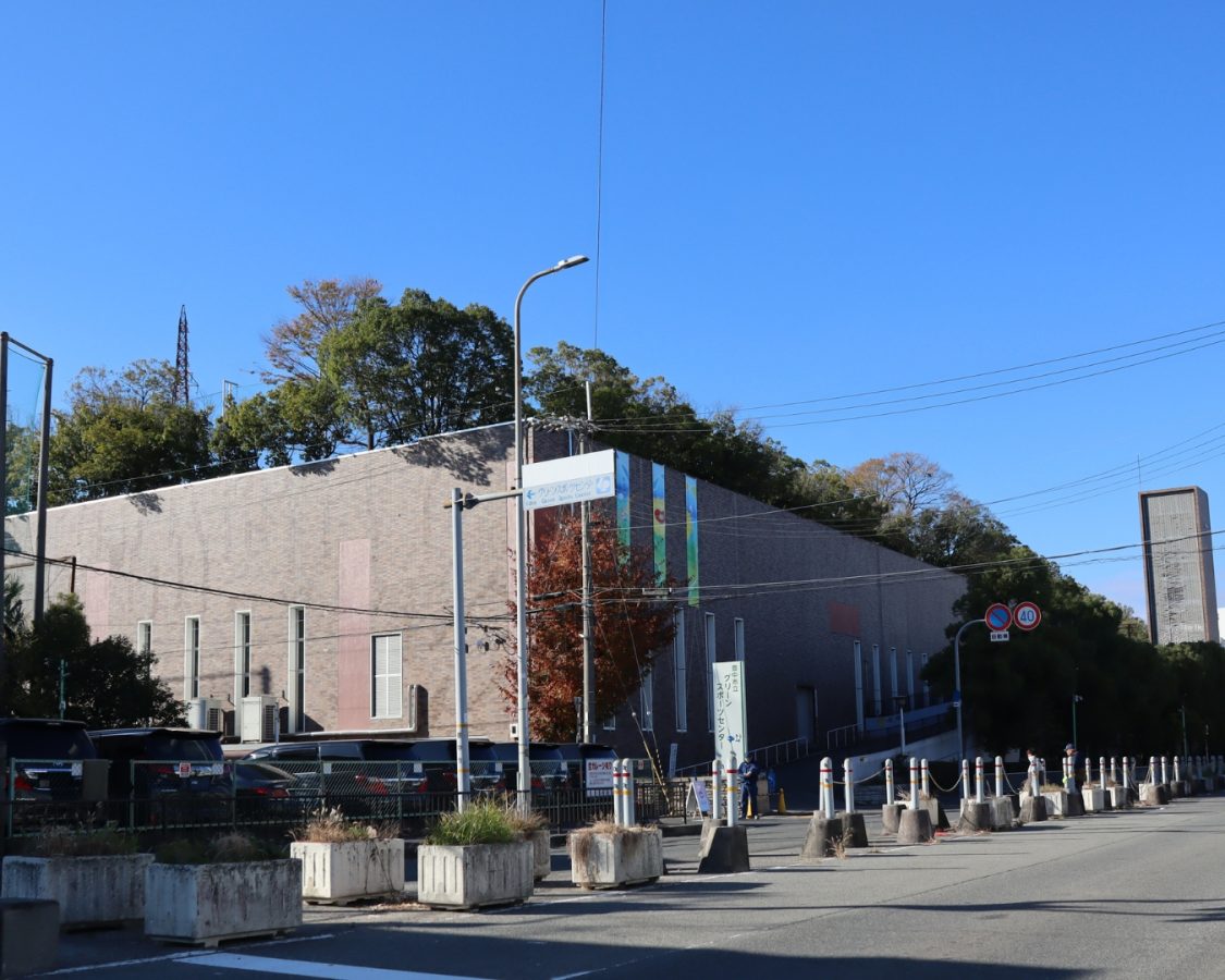 会場は豊中市立グリーンスポーツセンター。朝からにぎやかな雰囲気!