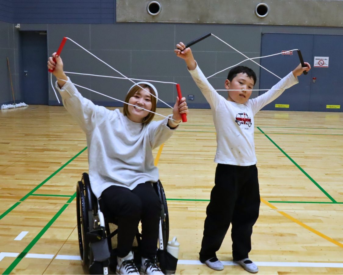 千里体育館で開催されたJUMPROPE体験会に親子で参加しました