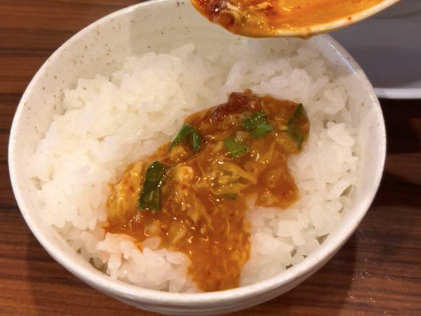 中百舌鳥駅近くの麺屋もず新メニュー旨辛ラーメンとご飯
