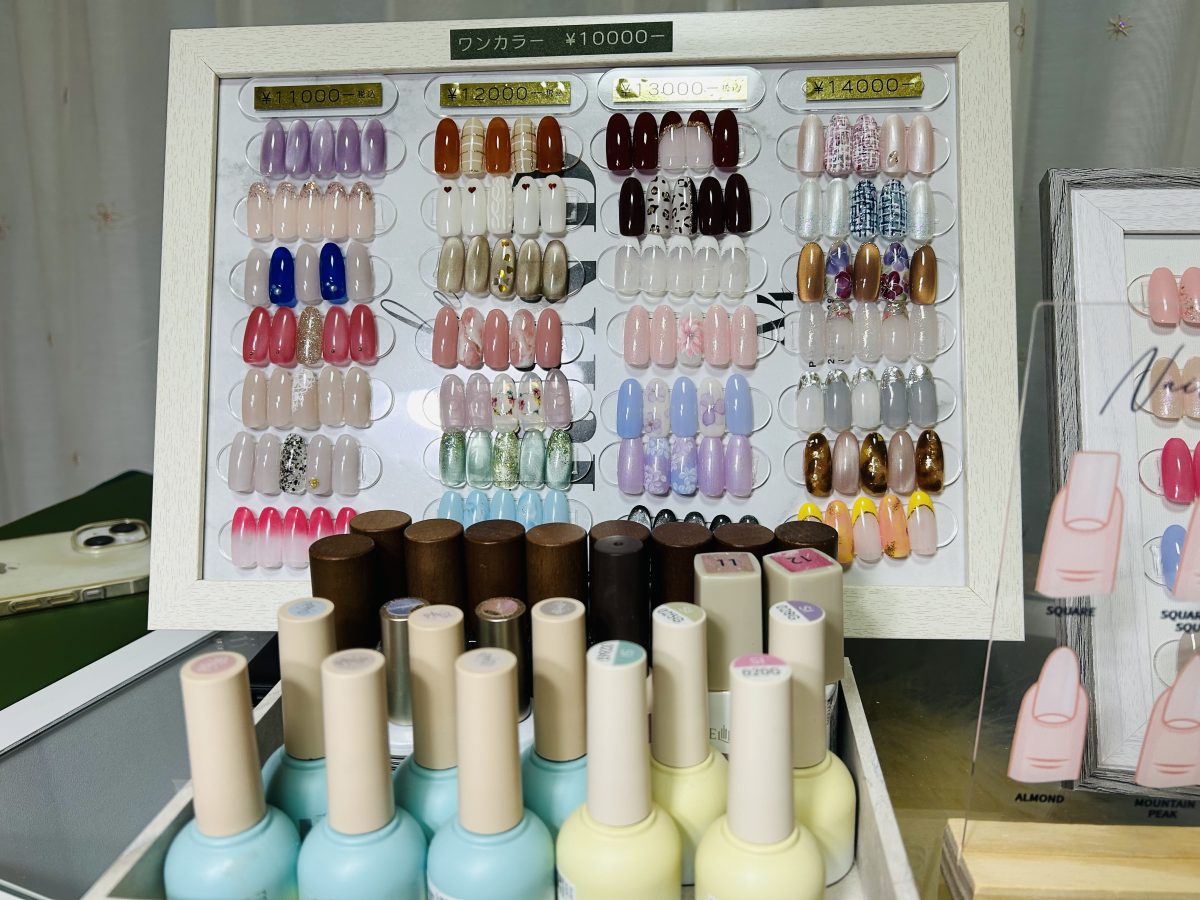 詳しくジェルネイルの違いなど　教えてくれました　いろんな種類があるんだ～