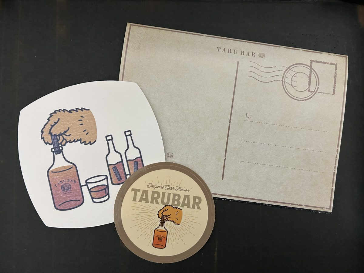 シールやポストカードが入っていたのも嬉しい