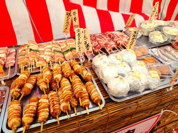 肉、りんご丸焼き