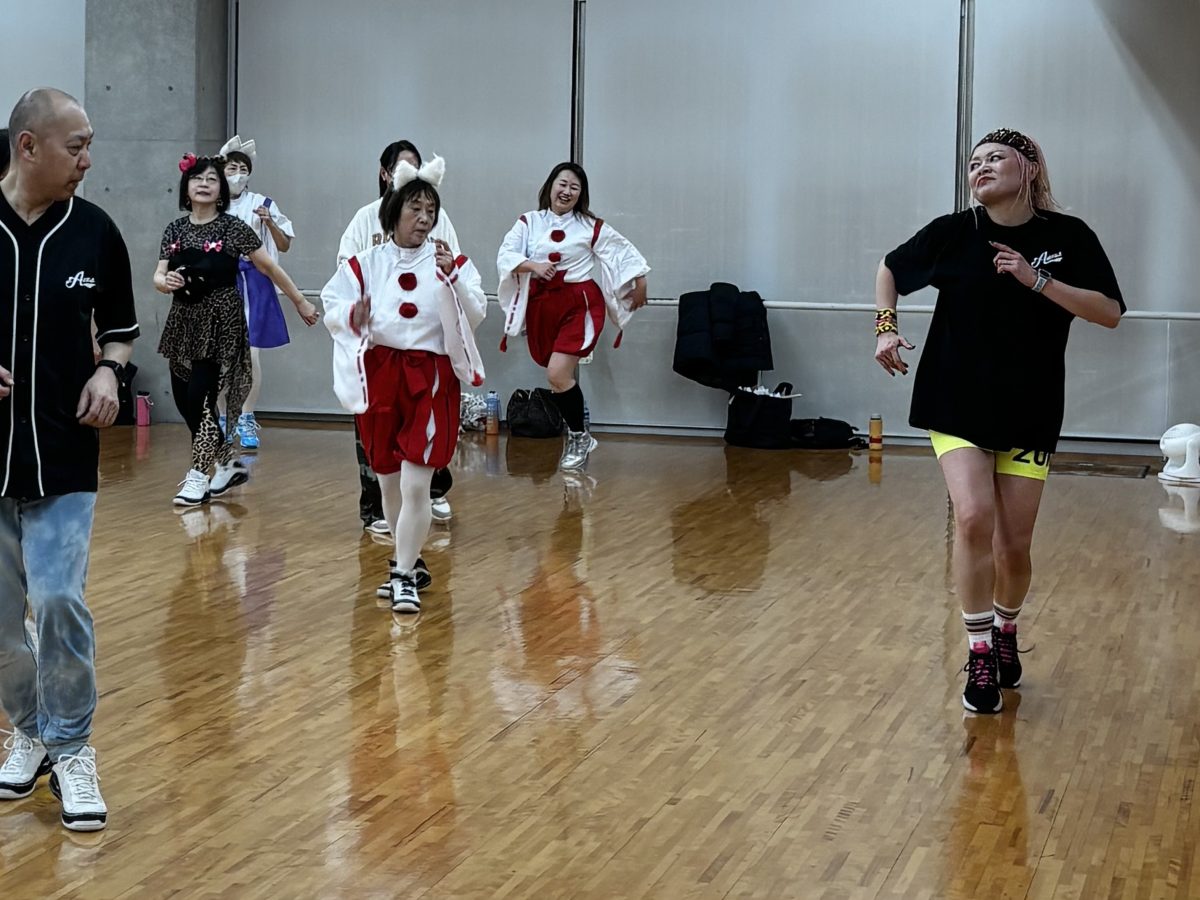 しょっぱなから激しくて 徐々にどんどん激しくて 汗ダラダラ トレーニングしてる感はないけど 汗だく～