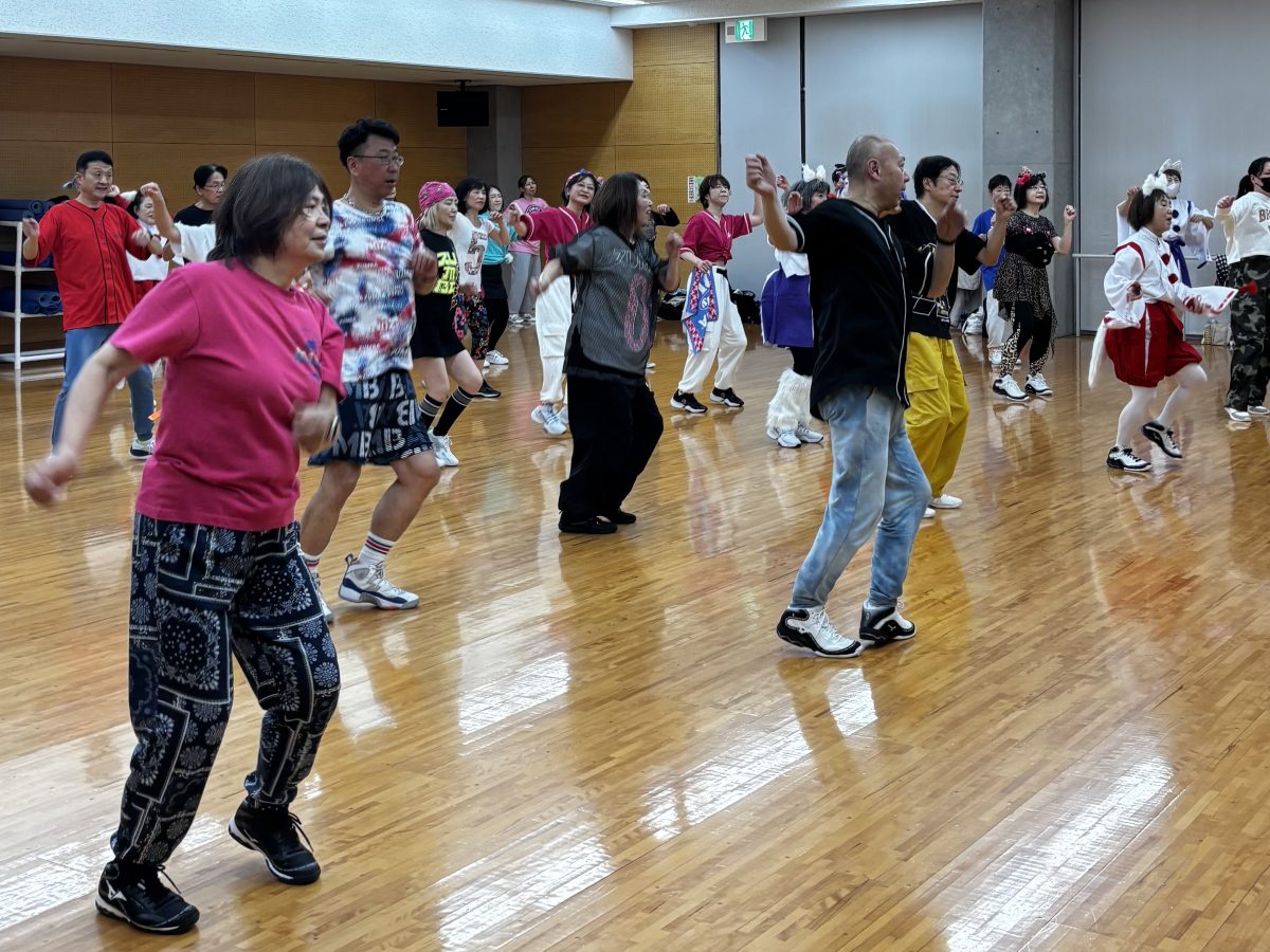 年齢も性別も関係なく みんなでストレス発散！ まるでフェス会場みたいに 盛りあがりまくり～