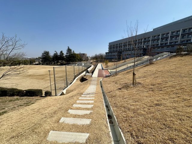 【泉ケ丘】泉北公園散策 Vol.35　Re:田園公園〜巨大な滑り台がある、まちの中心の大きな公園〜