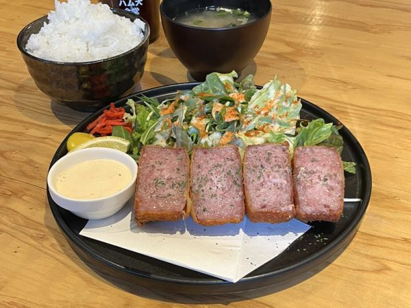 ハム大食堂　白鷺駅、大阪公立大学近くにある極厚ハムカツ店　ハムカツ定食