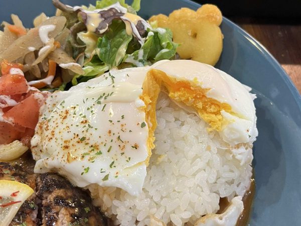 ミンミプラス　リニューアルオープン　ロコモコ