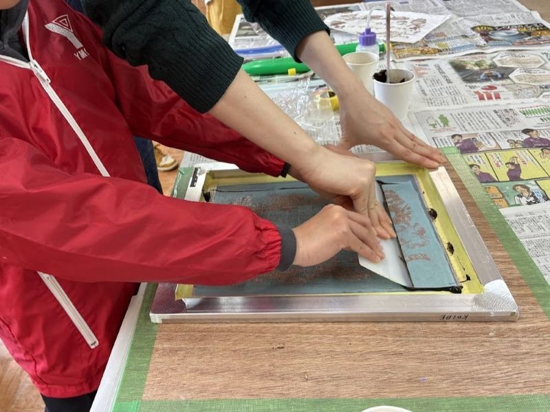 そんな娘も、シルクスクリーンにチャレンジ！