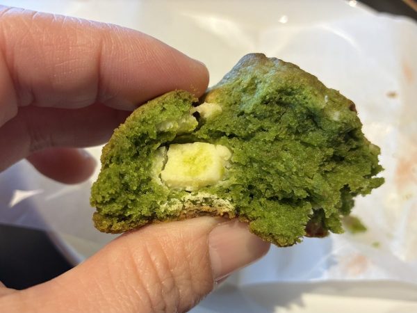 スターバックス　抹茶&ホワイトチョコスコーン