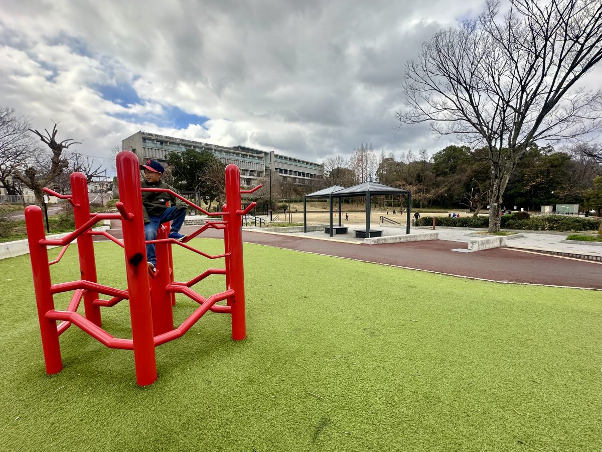 オブジェみたいなジャングルジム