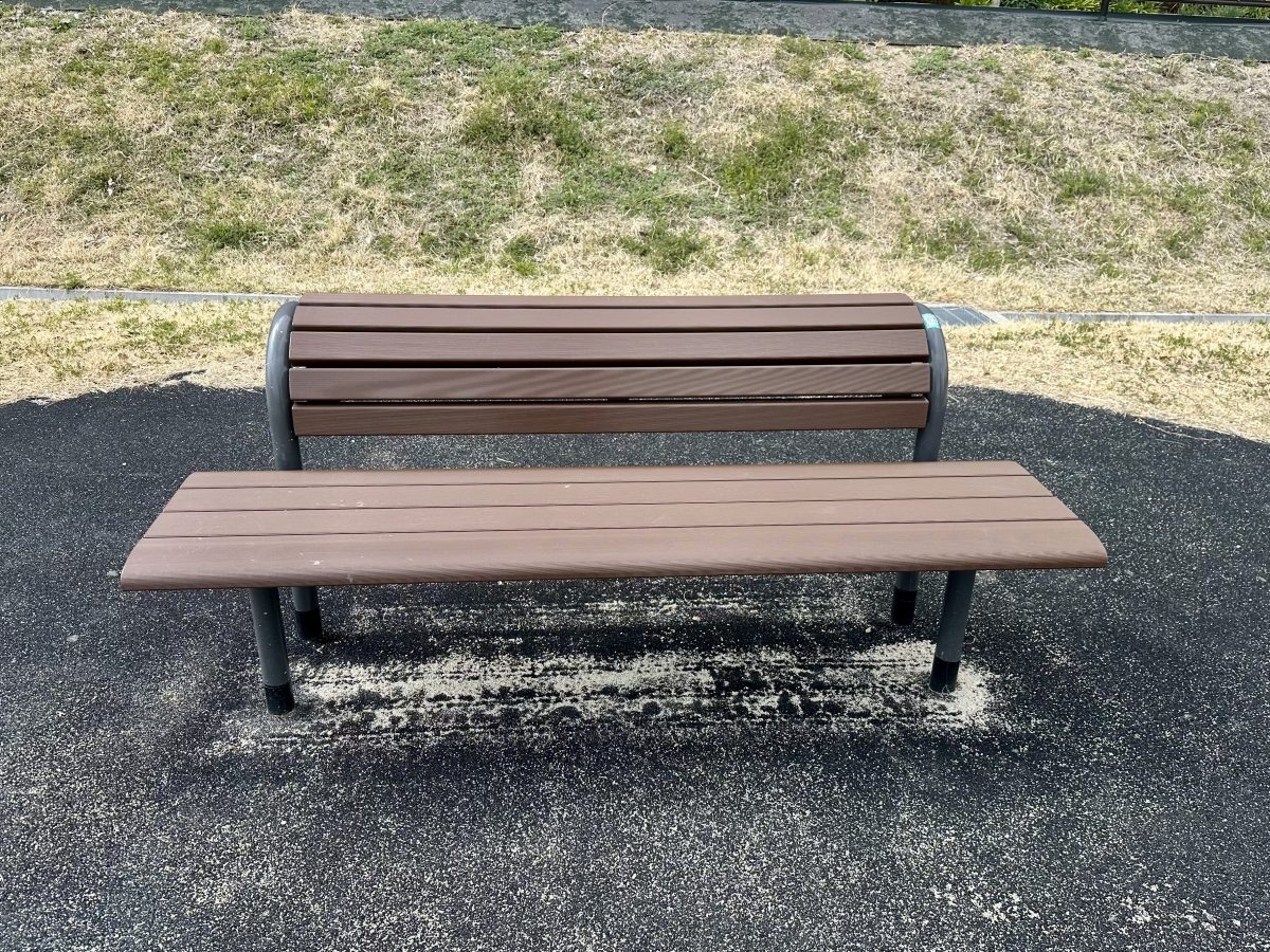 背のばしベンチ