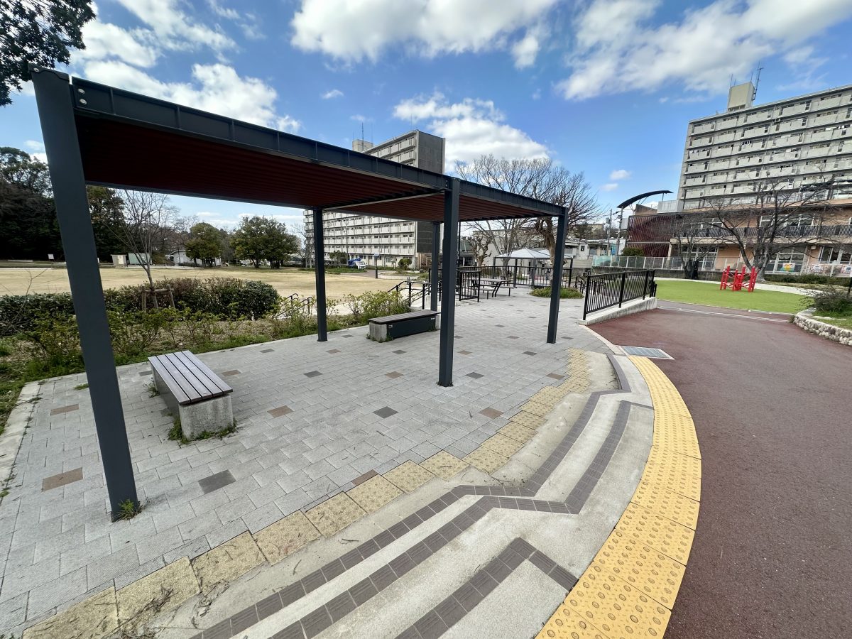 防災ベンチは充実の2基