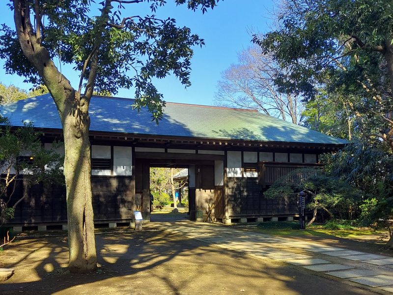 天保6年（1835年）に完成した染谷家住宅の長屋門。さあ、江戸時代にタイムスリップ！！