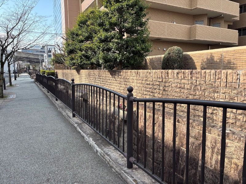 2つ目、疎水沿いにあったガードパイプ。