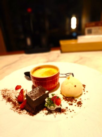 プリンにガトーショコラ、アイス