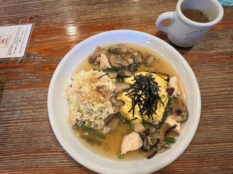 【吹田市】昭和レトロなログハウス風空間で絶品創作オムライス☆「カフェハウス　キッシュ」