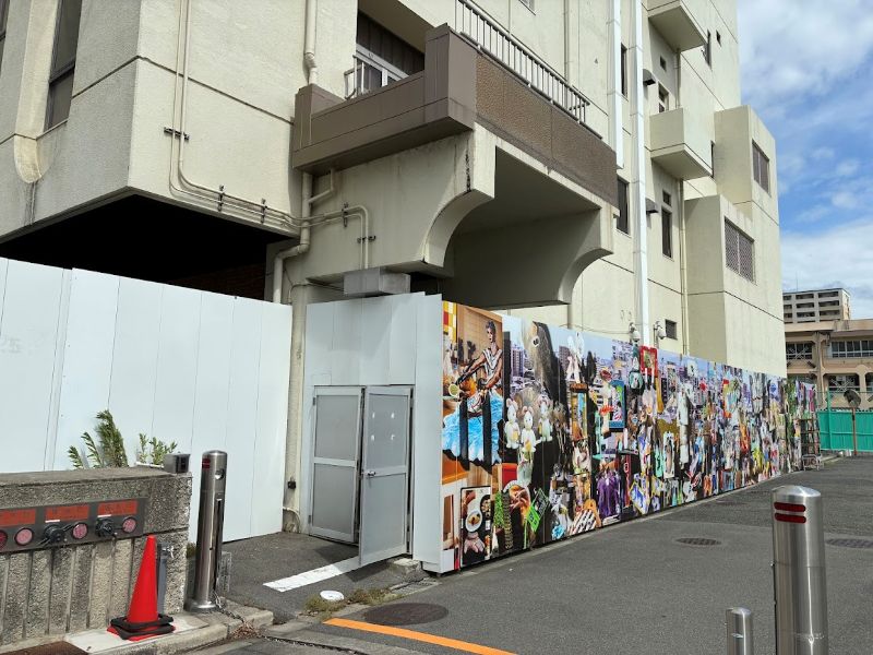 横の壁には、アートな写真がたくさんありました