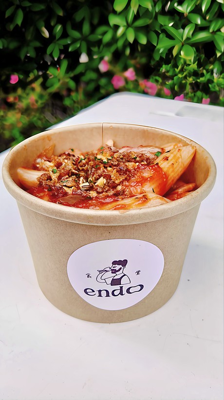 食堂endoさんの春キャベツのトマトソースペンネ 食べるスパイス