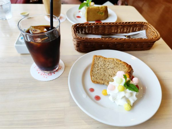 ファーマーズカフェモズ_デザート シフォンケーキ2