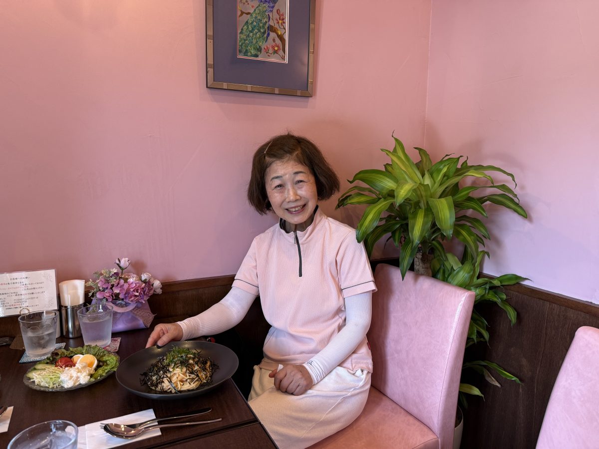 Cafe LOVE itのオーナー折原さんと同級生の坂田さん