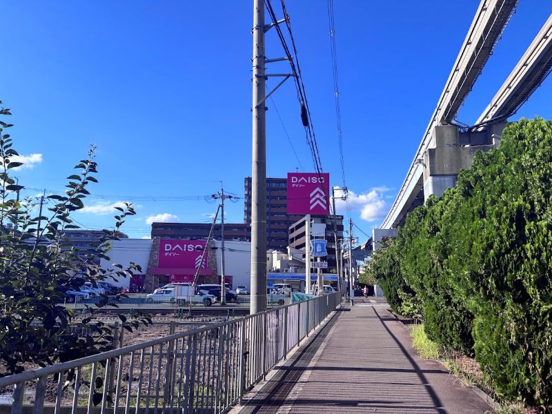 閉店後変遷を経て、今はダイソーとローソンになっています