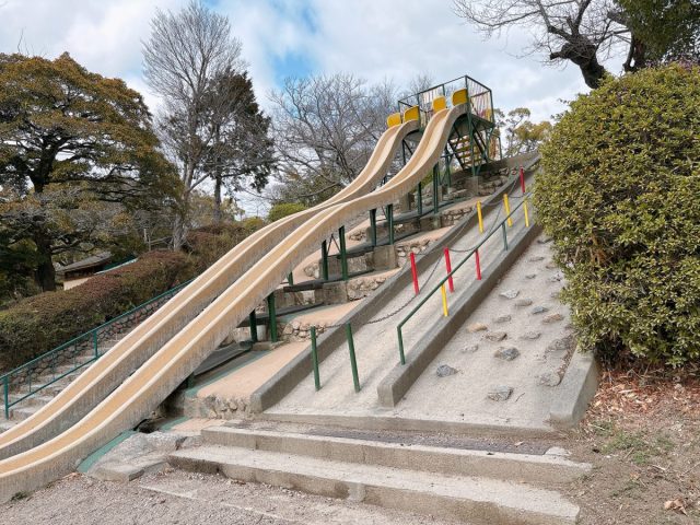 【北摂】公園の主役はこれ!子どもも大人もワクワクする「個性派すべり台」を集めてみました