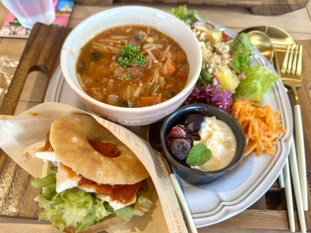 【箕面市】カフェレストラン「Saliva Kitchen」(サリーバキッチン)で心と体に優しいランチをどうぞ♪