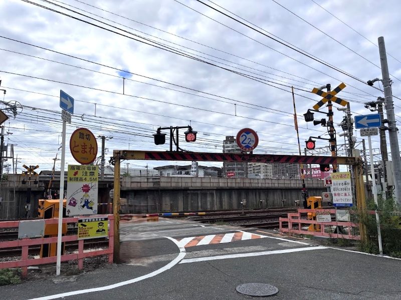 渡った先は茨木市蔵垣内。こちら側からの一方通行です