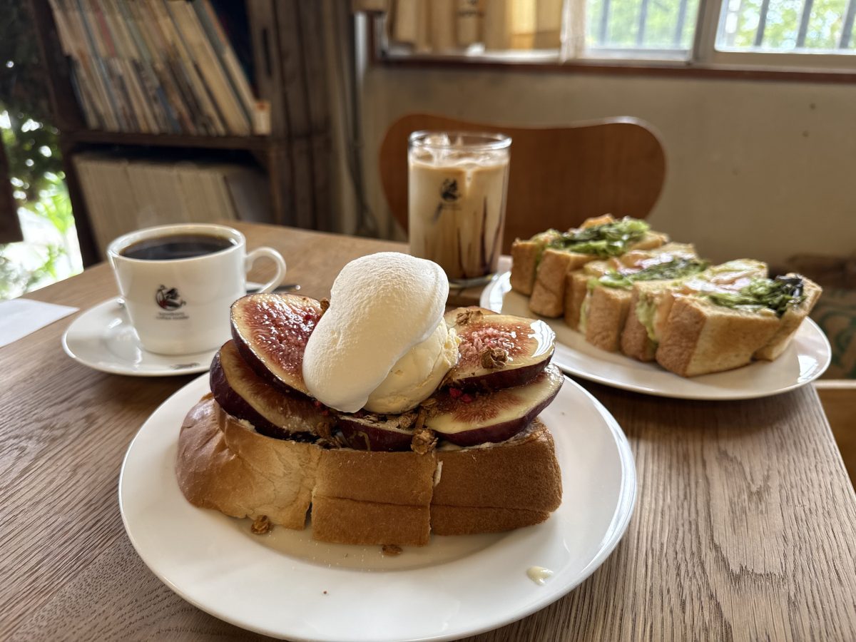 【箕面市】週3日だけのコーヒースタンド「kawakami coffee roaster」で味わった秋の味覚いちじくトースト
